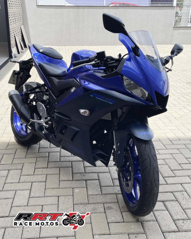 YAMAHA YZF R3 300 - Foto