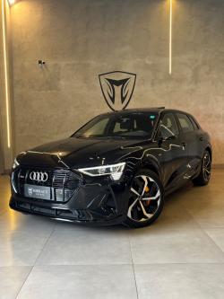 AUDI E-Tron EL�TRICO 4P PERFORMANCE QUATTRO