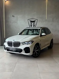 BMW X5 3.0 I6 32V 4P TURBO HÍBRIDO XDRIVE45E M SPORT AUTOMÁTICO