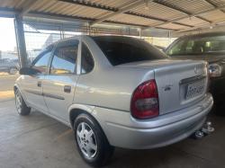 CHEVROLET Corsa Sedan 1.6 4P CLASSIC