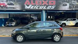 CHEVROLET Onix Hatch 1.0 4P FLEX LT CHEVROLET Onix Hatch 1.0 4P FLEX LT