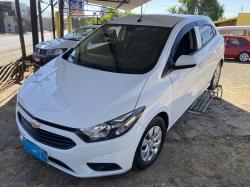 CHEVROLET Onix Hatch 1.0 4P FLEX LT