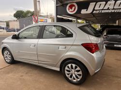 CHEVROLET Onix Hatch 1.4 4P FLEX LT