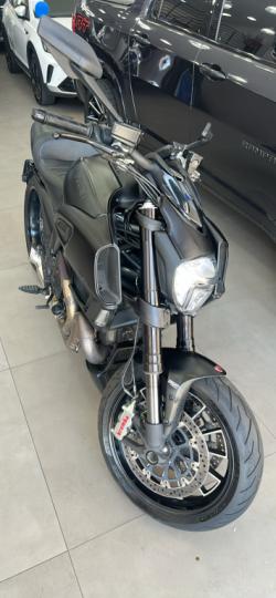 DUCATI Diavel 1200 DARK