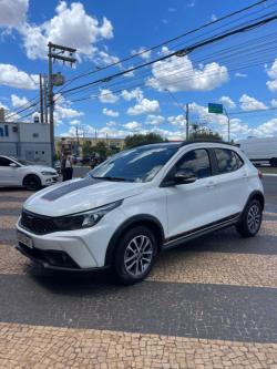 FIAT Argo 1.3 4P FLEX FIREFLY TREKKING AUTOM�TICO CVT