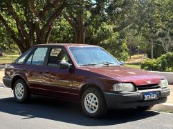 FORD Escort 1.8 4P GUARUJ�