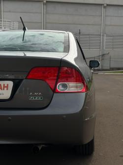 HONDA Civic 1.8 16V 4P FLEX LXL