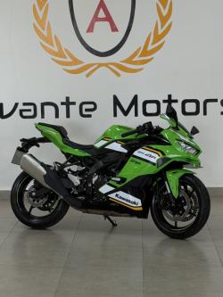 KAWASAKI ZX-4R 