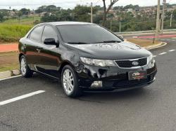KIA Cerato Sedan 
