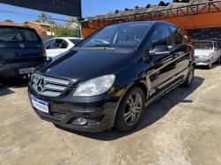 MERCEDES-BENZ B 180 1.7 4P FAMILY PLUS AUTOMÁTICO