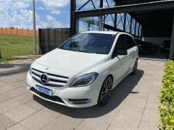 MERCEDES-BENZ B 200 1.6 4P SPORT TURBO AUTOMÁTICO