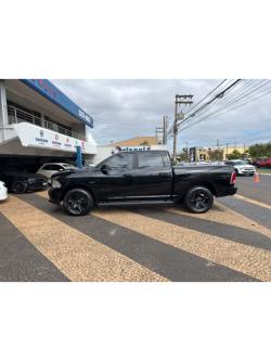 RAM Classic 5.7 V8 32V 4P HEMI LARAMIE AUTOM�TICO