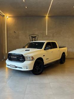 RAM Classic 5.7 V8 32V 4P HEMI LARAMIE AUTOM�TICO