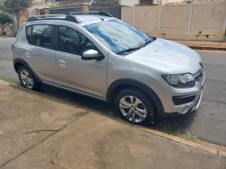 RENAULT Sandero 1.6 4P FLEX STEPWAY EASY-R AUTOMATIZADO