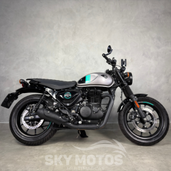 ROYAL ENFIELD Hunter 350 
