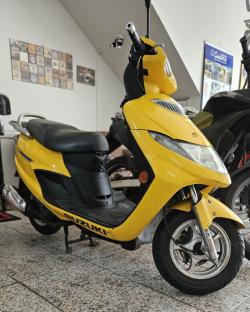 SUZUKI Burgman 125 