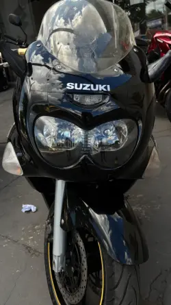 SUZUKI GSX 750 F 