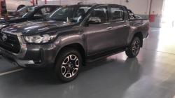 TOYOTA Hilux Caminhonete 2.8 16V SRV 4X4 DIESEL CABINE DUPLA AUTOMTICO