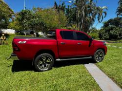 TOYOTA Hilux Caminhonete 2.8 16V SRX 50 ANOS 4X4 TURBO DIESEL CABINE DUPLA AUTOMTICO