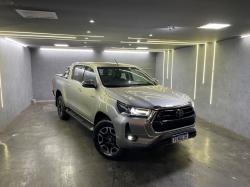 TOYOTA Hilux Caminhonete 2.8 16V SRX 4X4 TURBO DIESEL CABINE DUPLA AUTOMTICO