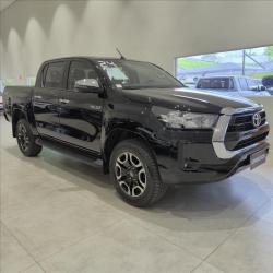 TOYOTA Hilux Caminhonete 2.8 16V SRV 4X4 DIESEL CABINE DUPLA AUTOMTICO