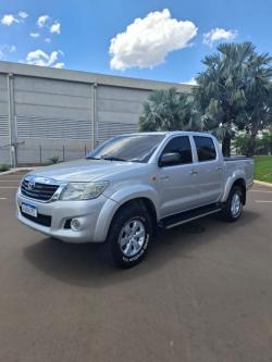 TOYOTA Hilux Caminhonete 2.7 16V 4P SRV FLEX CABINE DUPLA AUTOMTICO