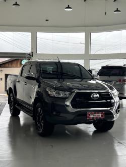 TOYOTA Hilux Caminhonete 2.8 16V 4P SR 4X4 DIESEL CABINE DUPLA AUTOM�TICO