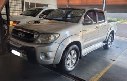TOYOTA Hilux Caminhonete 3.0 4P 4X4 SRV TURBO DIESEL CABINE DUPLA AUTOM�TICO