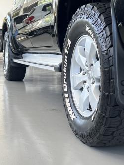 TOYOTA Hilux Caminhonete 3.0 4P 4X4 SRV TURBO DIESEL CABINE DUPLA