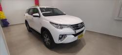 TOYOTA Hilux Caminhonete 2.7 16V 4P SRV FLEX CABINE DUPLA AUTOM�TICO