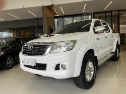 TOYOTA Hilux Caminhonete 3.0 4P 4X4 DIESEL CABINE DUPLA