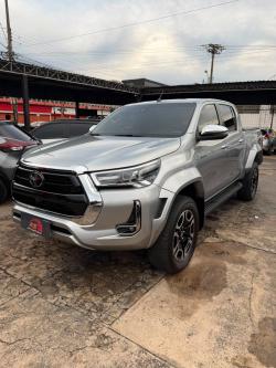 TOYOTA Hilux Caminhonete 2.8 16V SRX PLUS 4X4 TURBO DIESEL CABINE DUPLA AUTOM�TICO