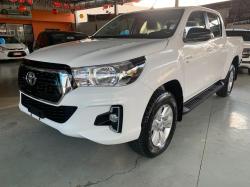 TOYOTA Hilux Caminhonete 2.7 16V 4P SR CABINE DUPLA AUTOM�TICO