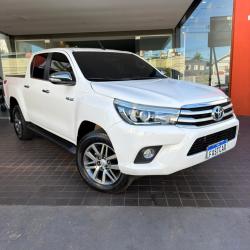 TOYOTA Hilux Caminhonete 2.8 16V SRX 4X4 DIESEL CABINE DUPLA AUTOM�TICO