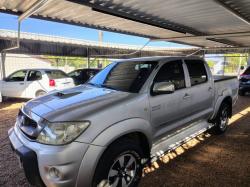TOYOTA Hilux Caminhonete 3.0 4P 4X4 SRV TURBO DIESEL CABINE DUPLA AUTOM�TICO
