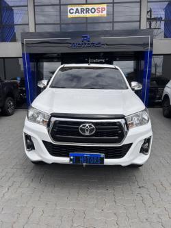 TOYOTA Hilux Caminhonete 2.8 16V SRV 4X4 DIESEL CABINE DUPLA AUTOMÁTICO