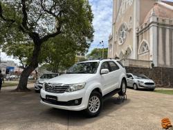 TOYOTA Hilux SW4 2.7 16V 4P FLEX SR 7 LUGARES AUTOMÁTICO TOYOTA Hilux SW4 2.7 16V 4P FLEX SR 7 LUGARES AUTOMÁTICO