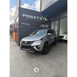 TOYOTA Hilux SW4 2.7 16V 4P SR FLEX AUTOM�TICO