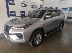 TOYOTA Hilux SW4 2.8 16V 4P SRX 4X4 7 LUGARES TURBO DIESEL AUTOMTICO