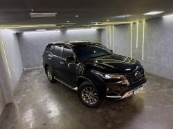 TOYOTA Hilux SW4 2.8 16V 4P SRX 4X4 7 LUGARES TURBO DIESEL AUTOMTICO
