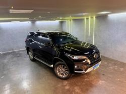 TOYOTA Hilux SW4 2.8 16V 4P SRX 4X4 7 LUGARES TURBO DIESEL AUTOMTICO