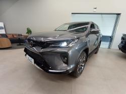 TOYOTA Hilux SW4 2.8 16V 4P SRX PLATINUM 4X4 7 LUGARES TURBO DIESEL AUTOM�TICO