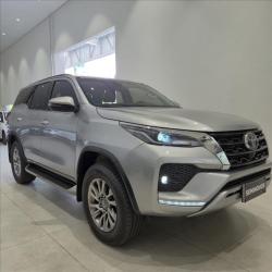 TOYOTA Hilux SW4 2.8 4P SRX 4X4 TURBO DIESEL AUTOM�TICO