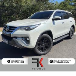 TOYOTA Hilux SW4 2.8 4P SRX 4X4 DIAMOND 7 LUGARES TURBO DIESEL AUTOM�TICO