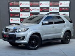 TOYOTA Hilux SW4 3.0 16V 4P SRV 4X4 TURBO DIESEL AUTOM�TICO