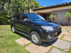 TOYOTA Hilux SW4 3.0 16V 4P SRV 4X4 7 LUGARES TURBO DIESEL AUTOM�TICO