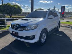 TOYOTA Hilux SW4 3.0 16V 4P SRV 4X4 7 LUGARES TURBO DIESEL AUTOM�TICO