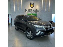TOYOTA Hilux SW4 