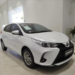 TOYOTA Yaris Hatch 1.5 16V 4P FLEX XS MULTIDRIVE AUTOM�TICO CVT
