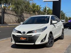 TOYOTA Yaris Sedan 1.5 16V 4P FLEX XL PLUS TECH MULTIDRIVE AUTOMÁTICO CVT